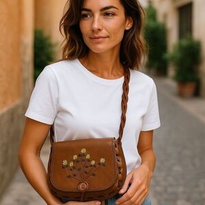 VINTAGE  Leather Crossbody Bag